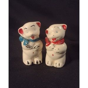 Pair Of Vintage Shawnee Bear Salt and Pepper Shakers W Red & Blue Neck Scarves